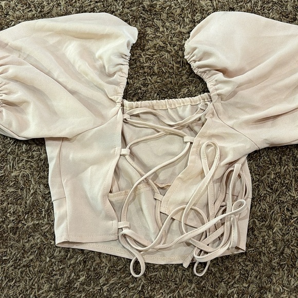 Tie-Back Puff Sleeve Blouse - Picture 2 of 2